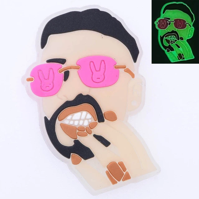 1pcs Glow in The Dark Croc Shoe Charms PVC Noctilucence Accessories Decoration Bad Bunny for Clogs JIBZ Button Charm Kids Gifts p2667