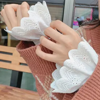 

Womens Pleated Ruffles Horn Cuffs Hollow Out Embroidery Floral Lace Fake Sleeves U90E