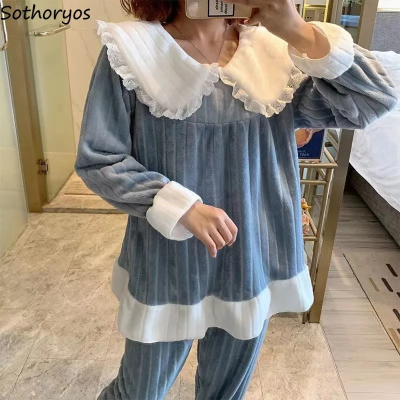 

Милые повседневные зимние пижамные комплекты для женщин в стиле пэчворк простая кавайная бархатная Домашняя одежда кораллового цвета Женская нежная Новое поступление элегантная плюшевая одежда Ins