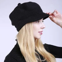 Женская зимняя теплая вязаная крючком мешковатая шапочка, лыжная шапка с козырьком