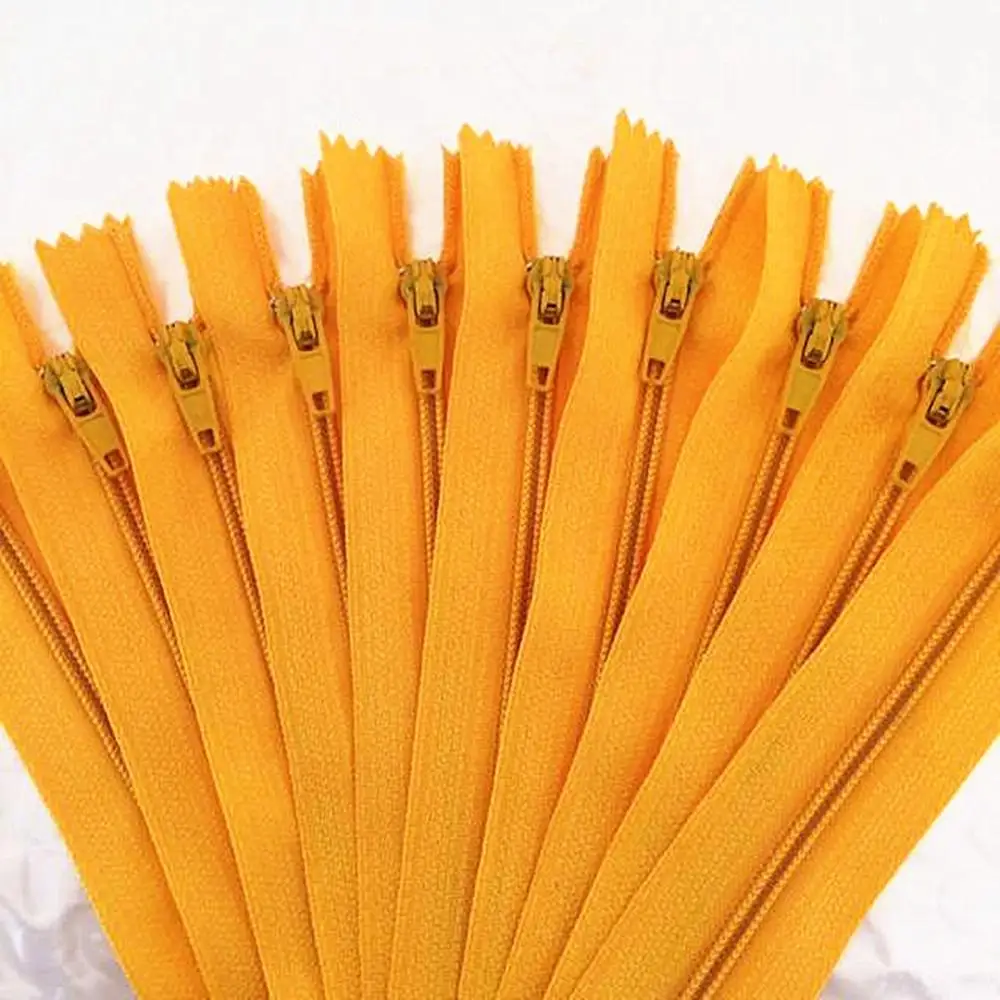 Set of 10 Multi-Length Nylon Zippers in 20 Vibrant Colors for Tailoring and Sewing Crafts