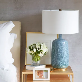 

Modern Blue Ceramic Table Lamp Villa Golden Dining Table Decoration Table Lamp Nordic Bedroom Bedside LED Light lampara de mesa