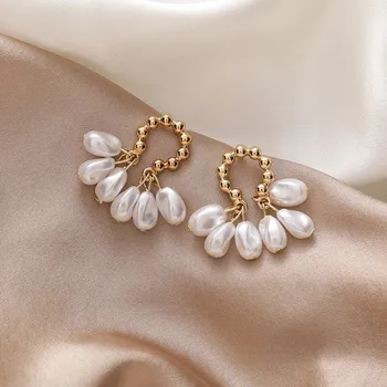 

2020 New fashion geometric metal Drop earrings contracted sweet temperament fine irregular pearl Women earrings Jewelry