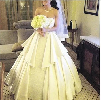 

Cute Princess vestido de noiva 2018 A Line Strapless Lacing Ruffle Floor Length beads Bridal Gown mother of the bride dresses