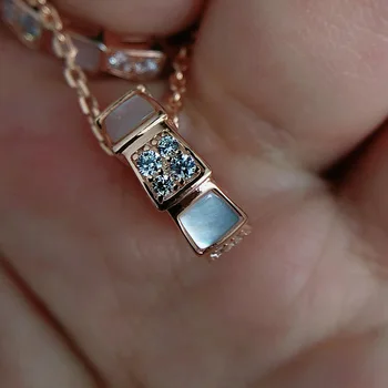 

High Qualiy Real S925 Material Seashell Snake Bone Zircon Fashion Jewelry Necklace Pendant Chain Fashion Accessories Jewel Women