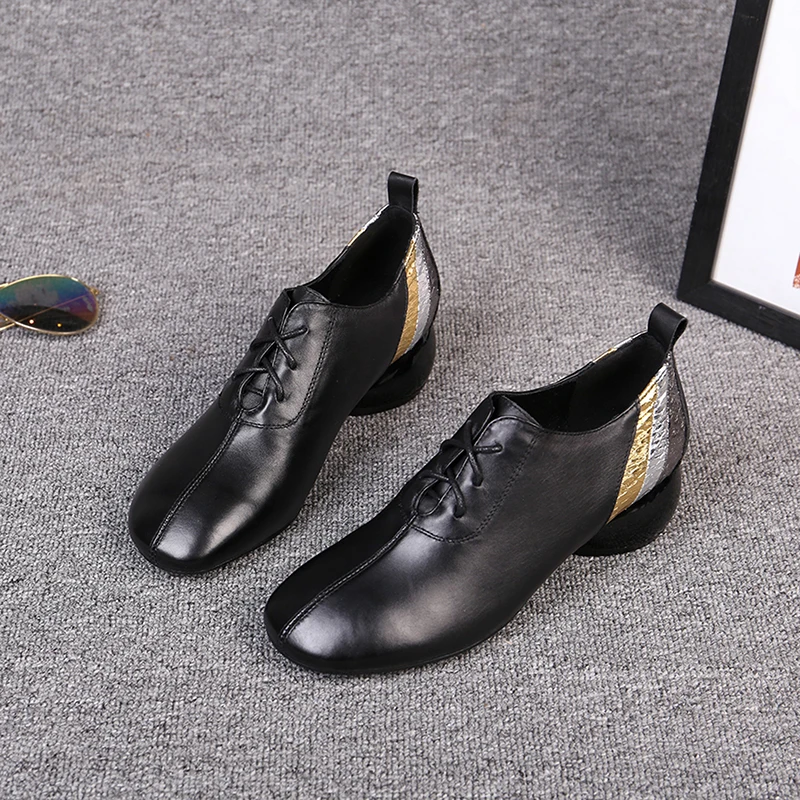 

European Women Shoes Fashion New Lace-up Single Shoes Round Toe Lace Up Genuine Leather Shoes Casual Flats Thick Heel Shoes