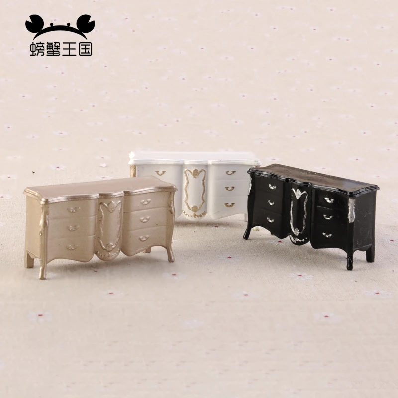 

1pcs 1:25 Dollhouse European Style Cabinet Locker Model Mini Indoor Furniture Miniature Doll Bedroom Accessories