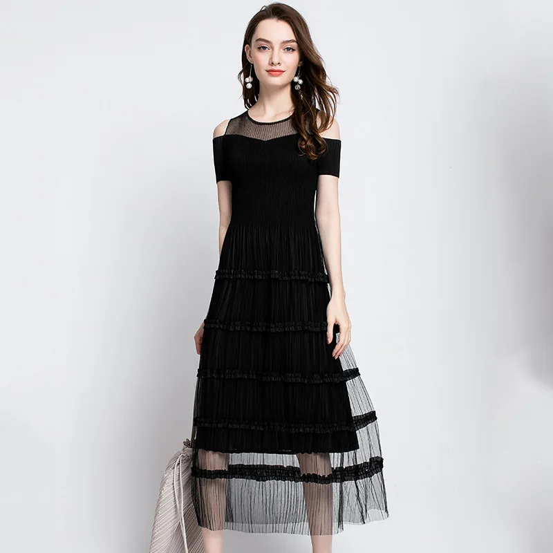 Zwarte Jurk Zomer Vrouwen Plus Size 2019 Boutique Ronde Hals Hollow Out Schouders Korte Mouwen Patchwork Mesh Elegante Jurk Midi Zwarte Jurk Zomer Vrouwen Plus Size 2019 Boutique Ronde Hals Hollow Out Schouders Korte Mouwen Patchwork Mesh Elegante Jurk Midi
