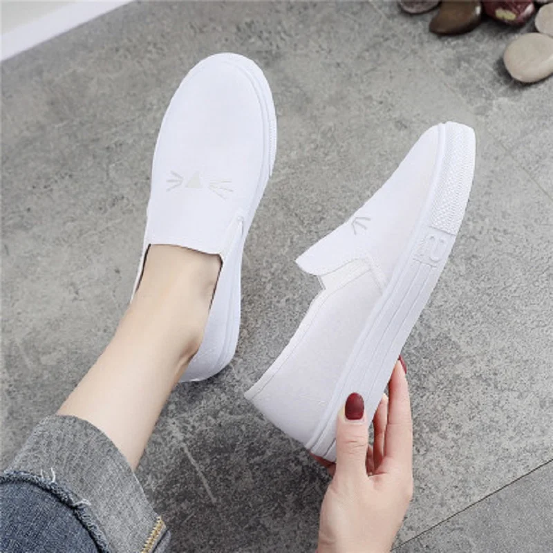 Canvas shoes 2020 spring and summer new canvas one pedal flat flat casual lazy shoes
