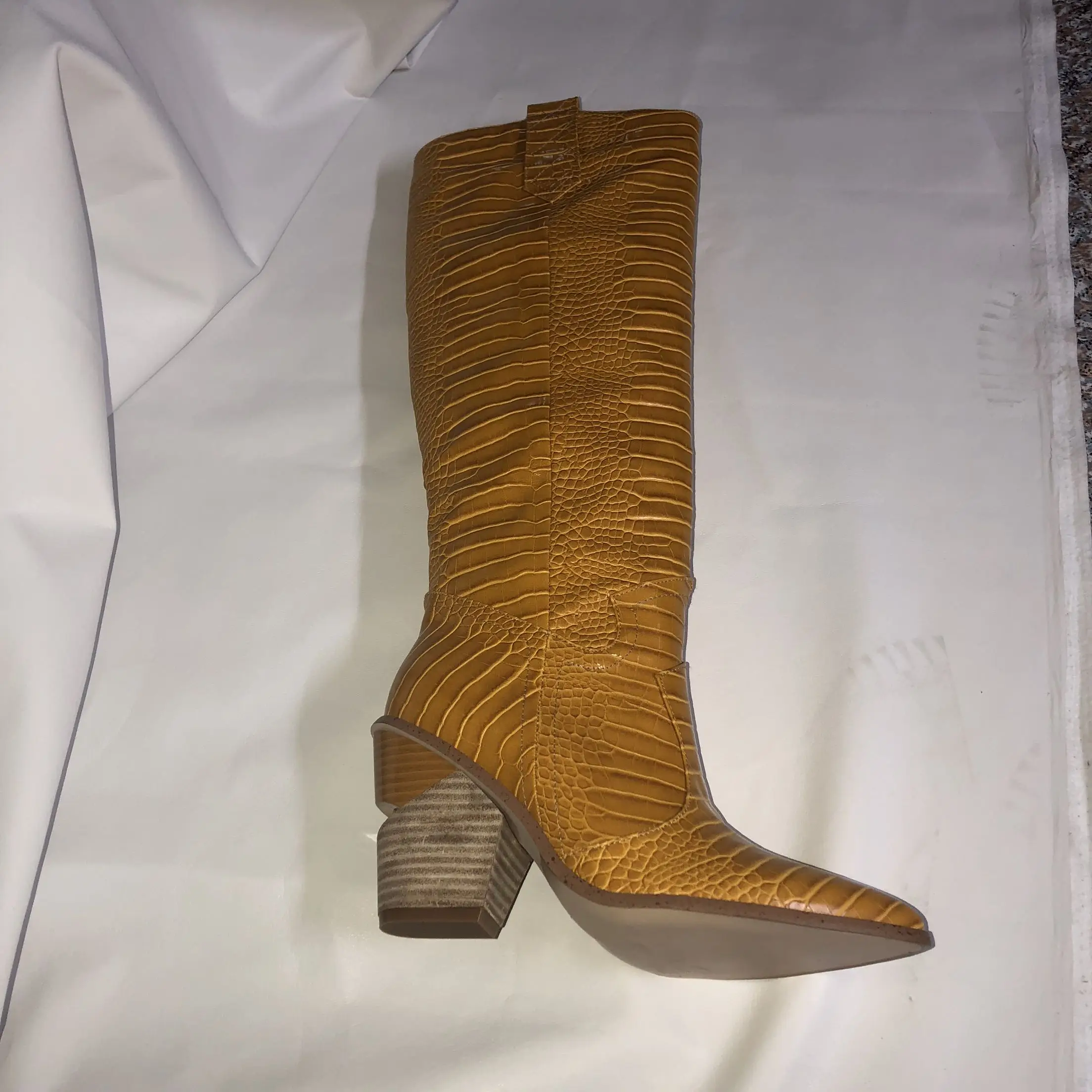 yellow long boots Сапоги на высоком каблуке в необычном стиле; женские высокие ботинки в стиле панк с острым носком; женские ботильоны на танкетке, без застежки, с деревянным лицевым покрытием, со змеиным узором - Цвет: yellow long boots