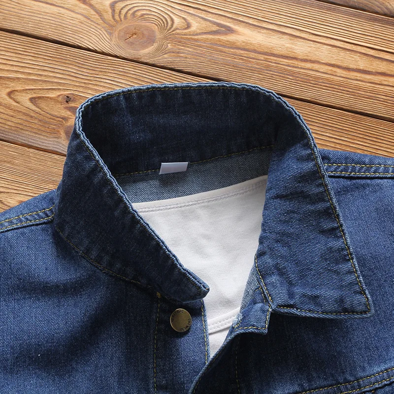 Весенне-осенняя Новая Стильная приталенная Мужская джинсовая куртка в Корейском стиле однотонные топы, модная повседневная рубашка тонкое маленькое пальто
