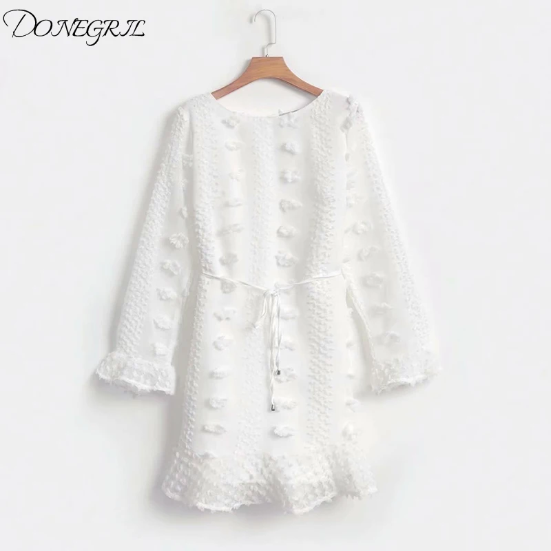 

2020 New Sexy Flower Embroidery Ruffles Mini Dresses Autumn Long Sleeve A Line Short White Black Dress Women Boho Beach Vestidos