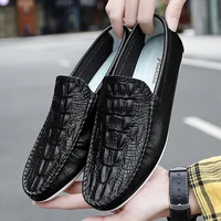 2022 Spring Summer Men's Loafers Light Flat Casual Shoes Men Breathable Slip-On Soft Leather Mens Driving Shoes Man Moccasins 2