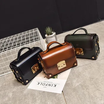 

2020 New Woman bag Simple Hand Bag Personality Stylish Retro Small Package Shoulder Bag of the Tide