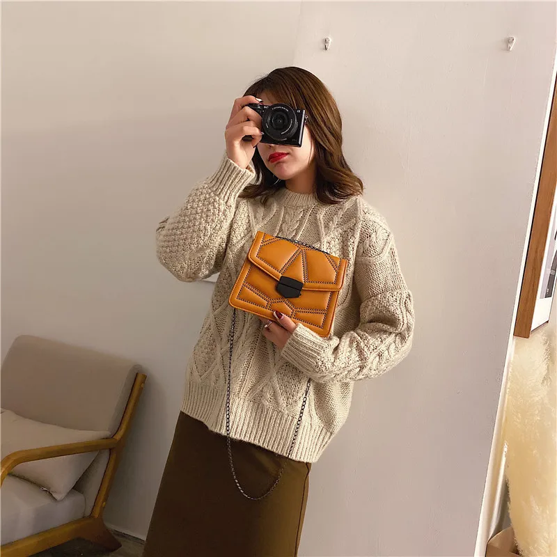 

2019 Winter New Style Textured Bag Women's Versitile Fashion Shoulder Oblique Small Square Bag of Rice Nail Black Lock Chain WOM