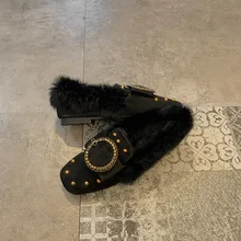 Милые женские плюшевые туфли на плоской подошве; Zapatos de mujer; туфли на плоской подошве; женские модные однотонные водонепроницаемые мокасины из флока с заклепками; закрытый носок