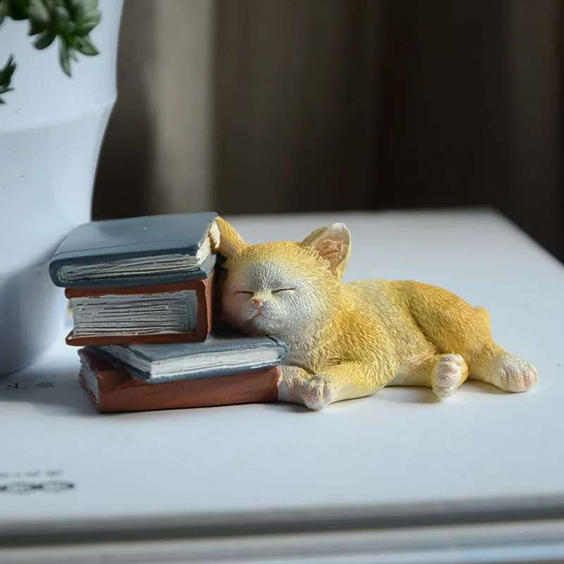Miniature Figurines Everyday Collection Easter Kawaii Cat Home Decoration Accessories Animal Figurines Maneki Neko Sculpture Miniature Fairy Garden