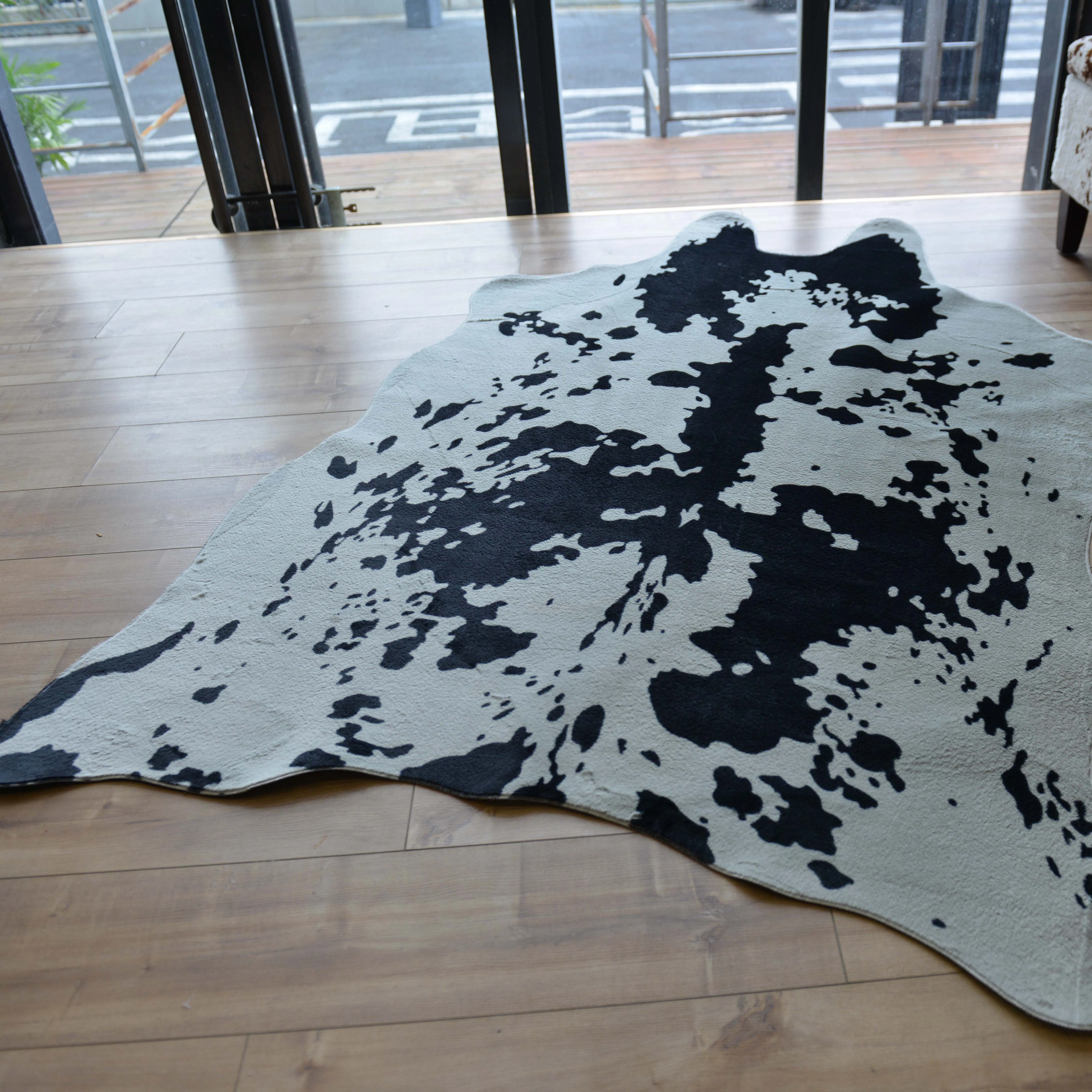 Tapis Peau De Vache Grande Taille Tapis Imitation peau de vache gris, antidérapant, grande taille, décoration  pour salon, nouvelle collection 2020 | AliExpress