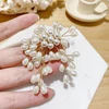 MENGJIQIAO nouveau coréen exagéré élégant perle fleur broche Badge pour femmes filles mode vêtements décoration bijoux cadeaux ► Photo 3/6