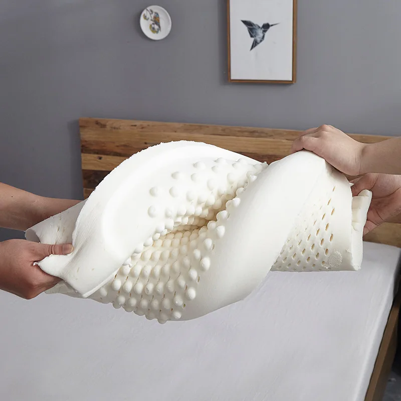 Pure Natural Wolf Tooth Latex 3D Pillow Protect Neck Breathable Health Massage Prevent Snoring Pillow Bed Pillows Neck Pillow