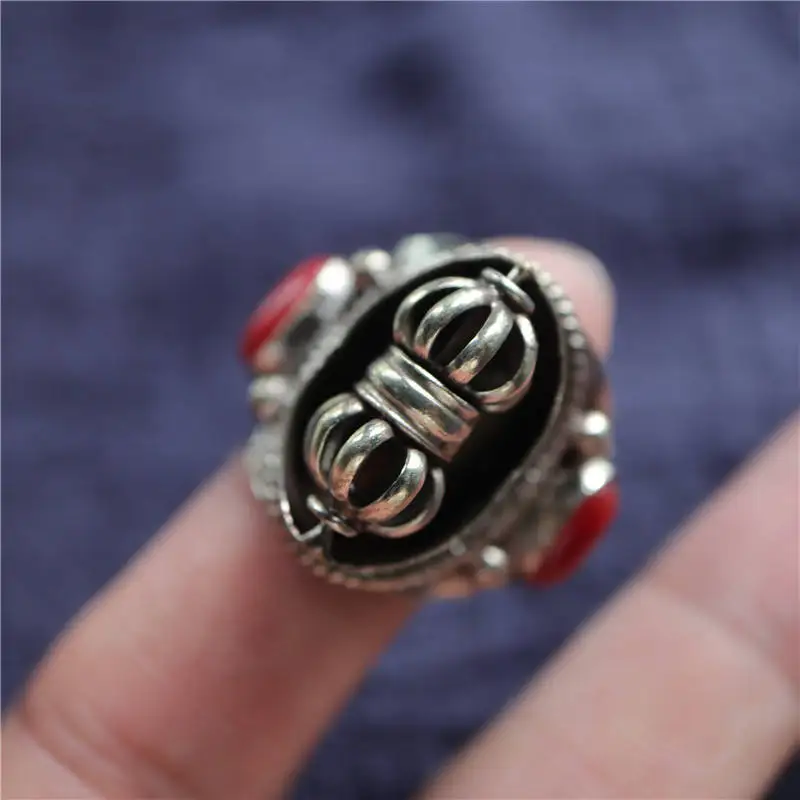 

Tibetan Spin Babao Wheel Amulet Rings for Man Copper Inlay Red Lampwork Beads Open Rin Big Size R185