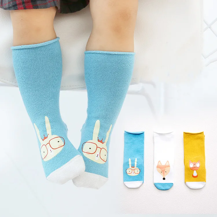 3 пар/лот; хлопковые носки для малышей; длинные носки; сезон осень-зима; высокое качество; Носки с рисунком; милые модные носки ярких цветов для малышей