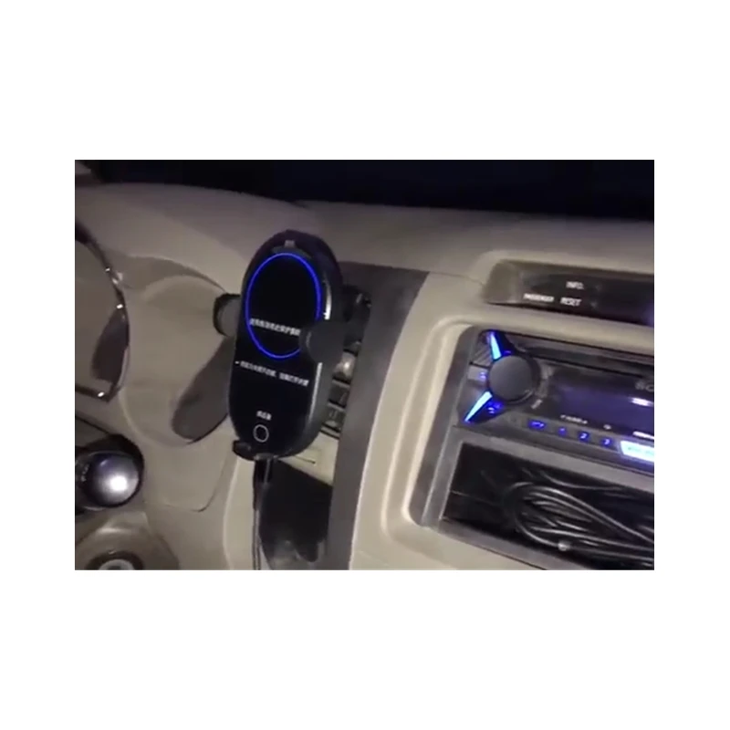 

Multifunctional Automatic Clamping Car Charger for wholesales