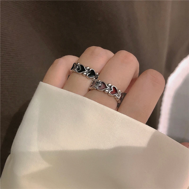Metal Punk Style Restoring Ancient Ways Is Red And Black Heart Chain Ring ring ring Women Wedding Jewelry Party Present - Image 2