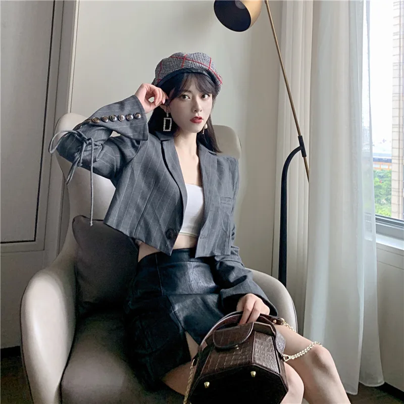 

Fox Mrs. Early Autumn Hong Kong Style Stripes Short Small Suit Coat Women's Non-mainstream Sense of Design Bandage Cloth Long-sl