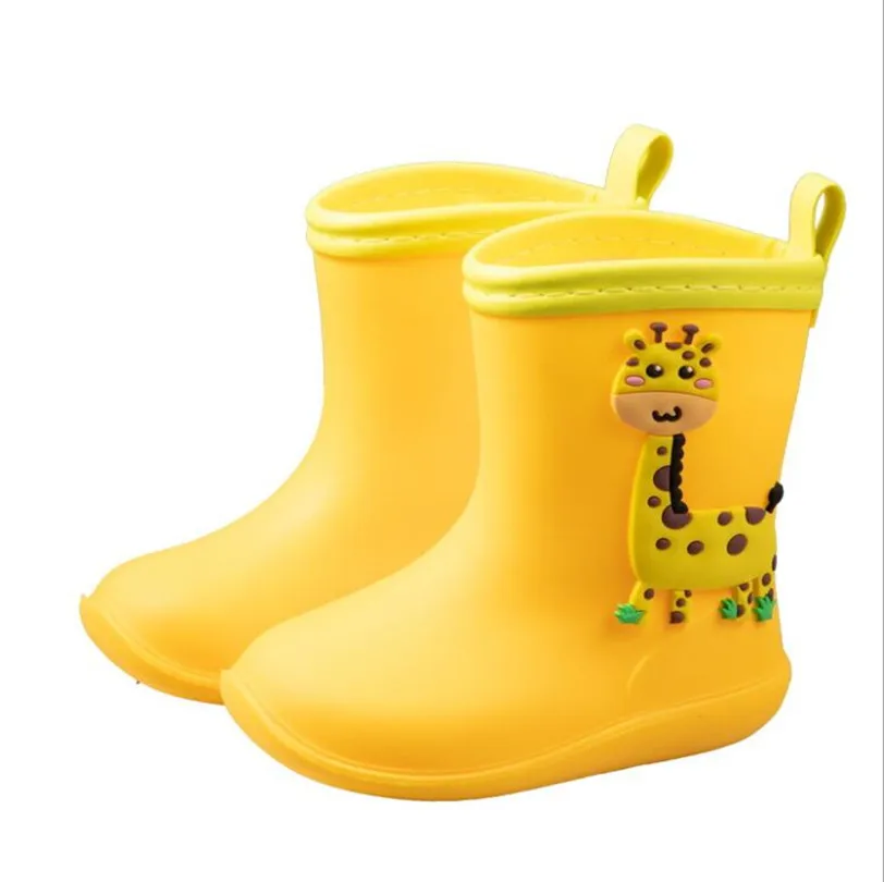 Stivali da pioggia per bambini stivali da pioggia per bambina stivali da pioggia classici impermeabili per bambini stivali in gomma PVC scarpe da acqua per bambini stivali da pioggia per ragazzo