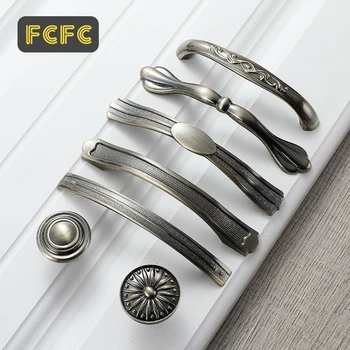 FCFC Cabinet Handles and Knobs Metal Drawer Pulls Vintage Kitchen Cupboard Handle Antique Bronze Furniture Handles Hardware