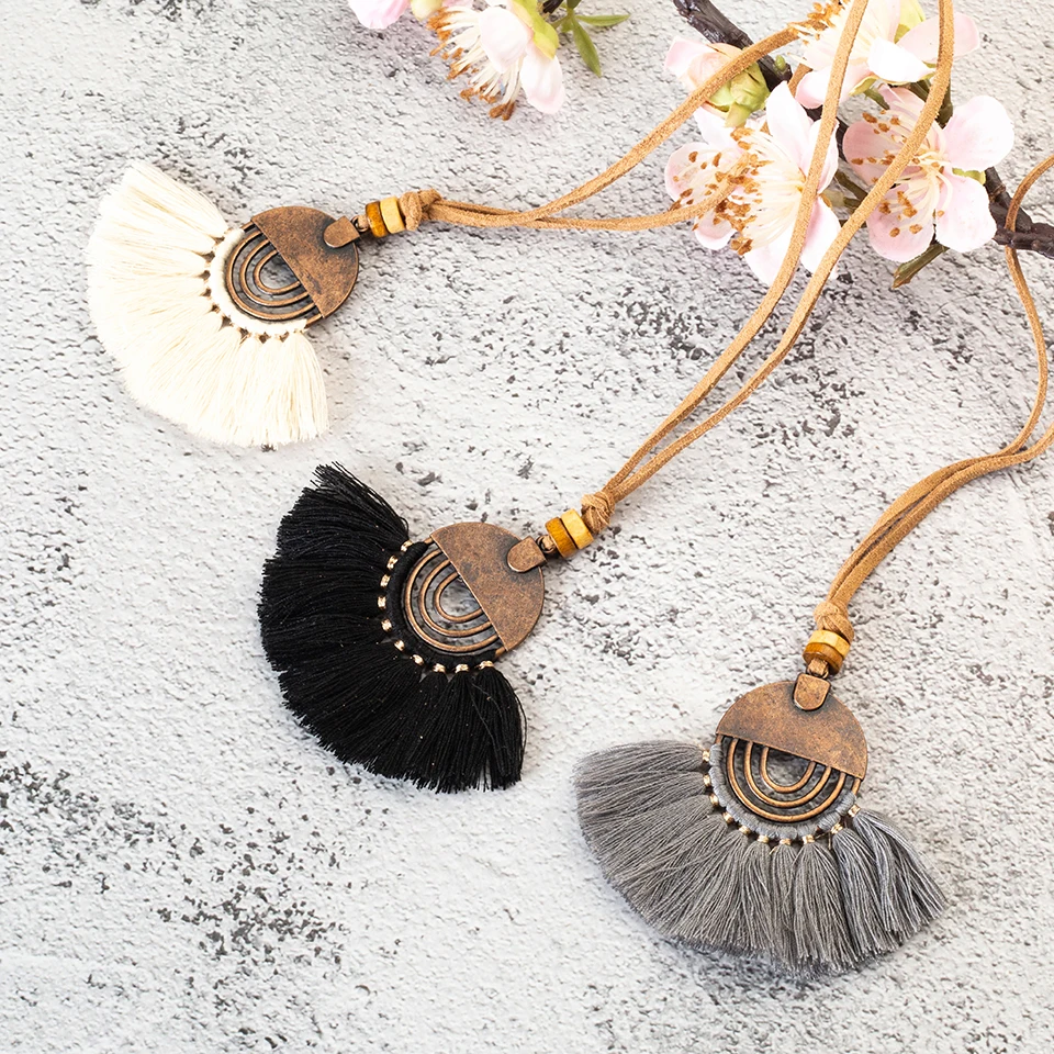 Винтажное длинное ожерелье из ткани с кисточками на свитере в богемном стиле