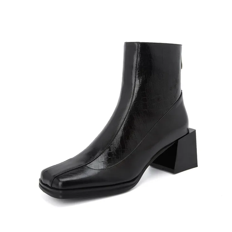 Высокие ботильоны с квадратным носком; черные кожаные сапоги на каблуке «рюмочка»; зимняя офисная модельная обувь для женщин