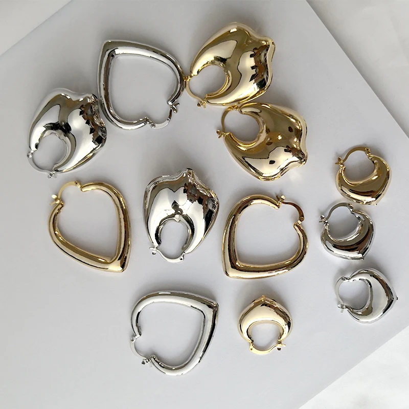 

Peri'sBox 3 Designs Love Heart Geometric Earrings Clubs Hollow Big Irregular Gold Hoop Earrings Minimalist Earrings for Women 2019 Fashion