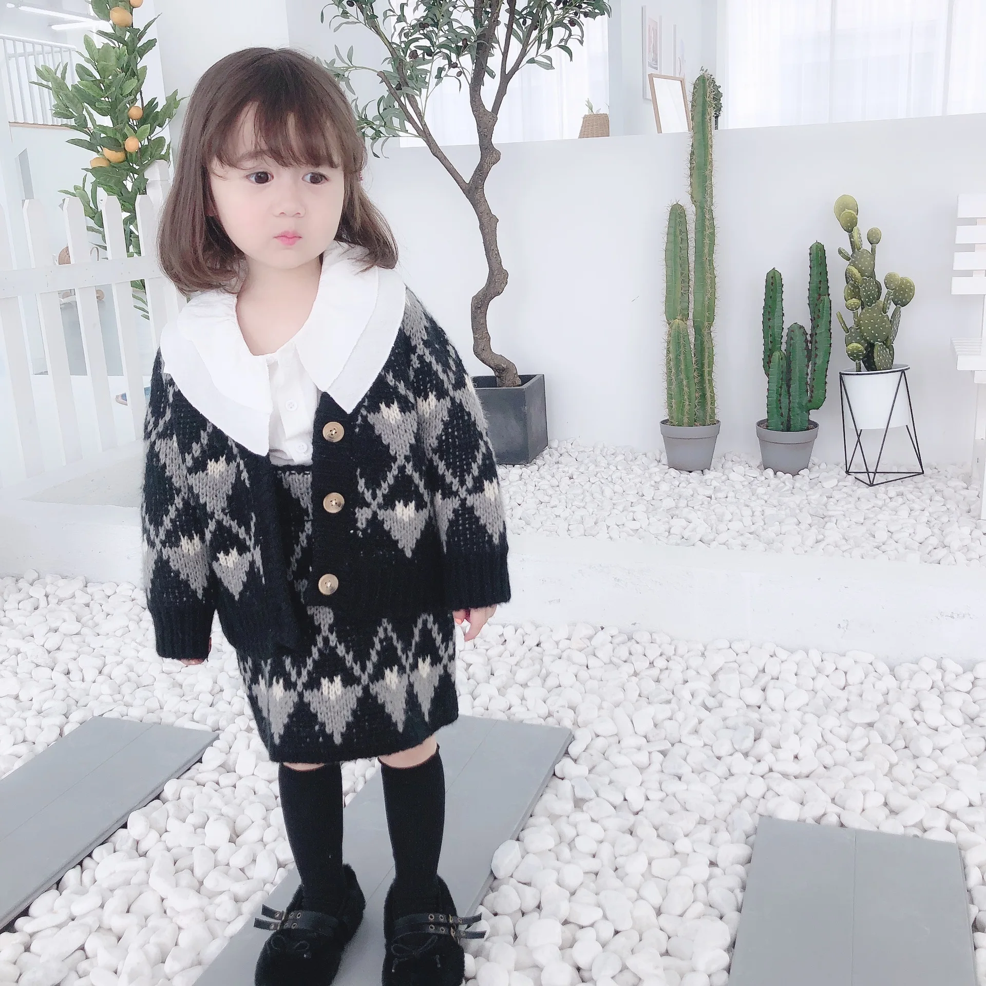 Autumn Winter Fashion Plaid Sweater And Woolen Yarn Knitted Skirt 2pcs Suits For Girls Fashion Cardigan Clothes Sets