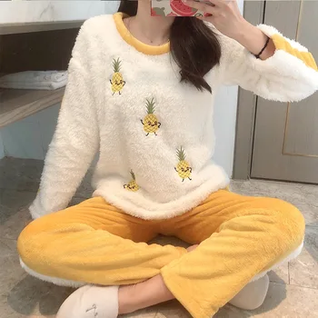 

Pineapple cartoon image graphic woman with velvet home pajamas autumn winter girl can love Kawaii fashion pajamas two-piece set
