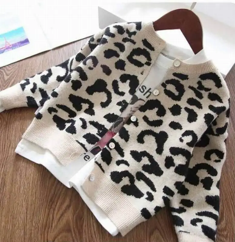 Леопардовый свитер для маленьких девочек; сезон весна-осень; вязаный шерстяной модный кардиган; Детское пальто; одежда для малышей; От 2 до 10 лет; E8813