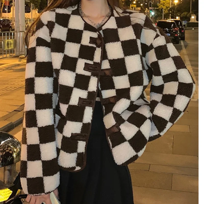 Imitation Lamb Wool Checkerboard Coat Autumn Winter 2021 New Short Loose Design Deep Fried Street Long Sleeve Top Women |
