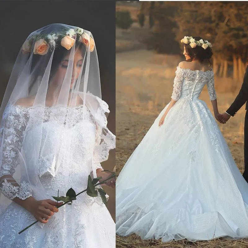 Vintage kant 2018 Lange Mouwen Kant Applicaties Ball Floor Lengte Sheer bruidsjurk vestido de noiva moeder van de bruid jurken Vintage kant 2018 Lange Mouwen Kant Applicaties Ball Floor Lengte Sheer bruidsjurk vestido de noiva moeder van de bruid jurken