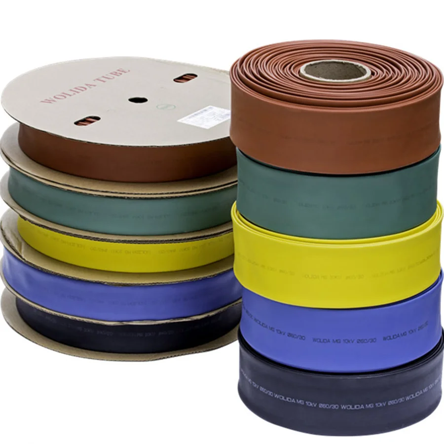 PENDENTE CONO LUCIDO DIAMETRO 5 CM ASSORTITO 4 COLORI (1 PEZZO, INVIO