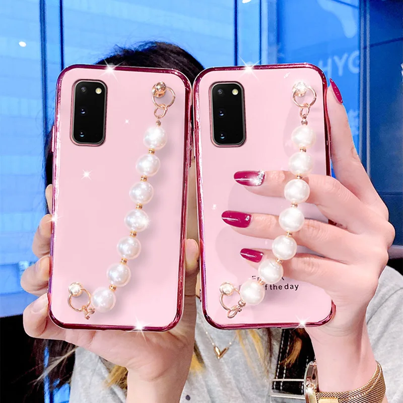 Чехол с жемчужным ремешком на запястье для Samsung Galaxy S21 S21FE S20FE S9 S10 S10Lite S20 Plus Ultra Note 20