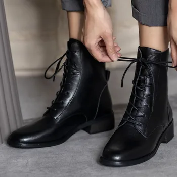 

Women's genuine leather lace-up flats autumn ankle boots round toe gradient color casual warm plush short motorcycle boots shoes