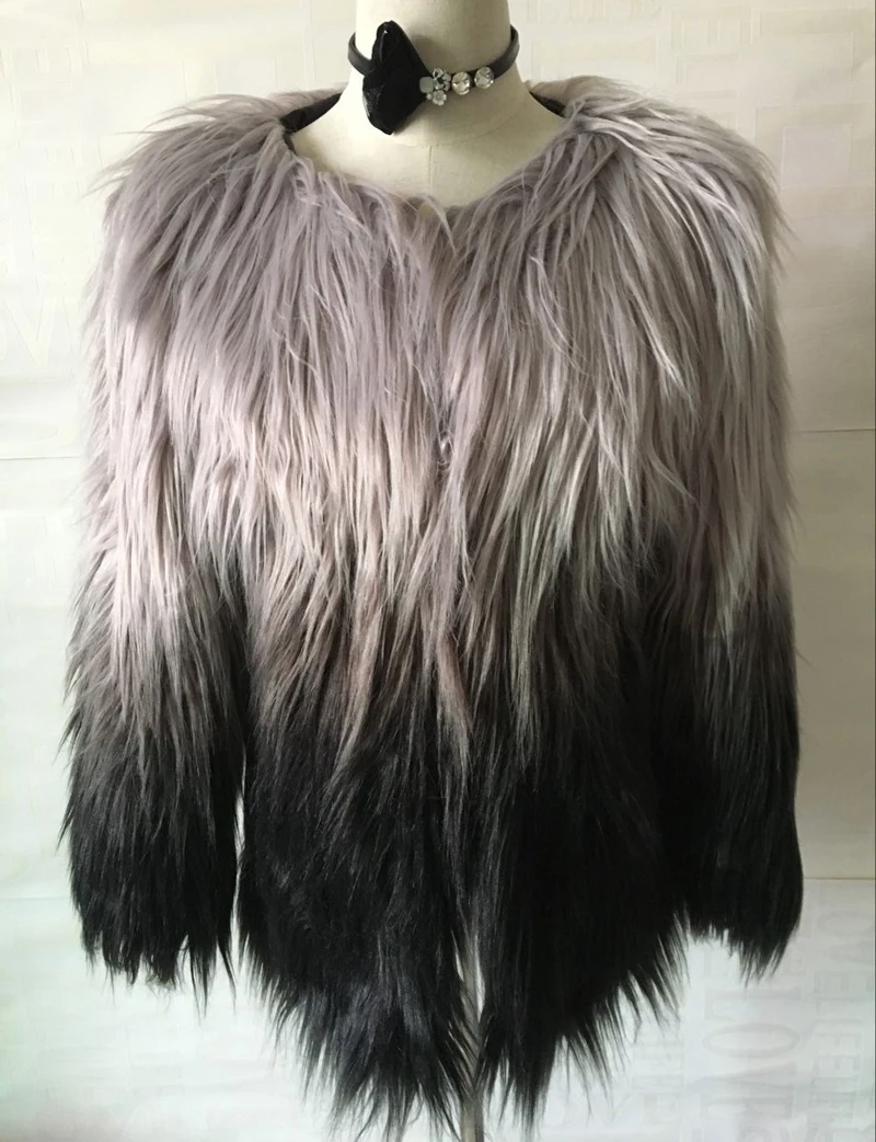 ZADORIN Gradient Faux Fur Coat Winter Fashion Slim Fur Fluffy Jacket Long Sleeve O Neck Cropped Parka Vintage Ladies Streetwear
