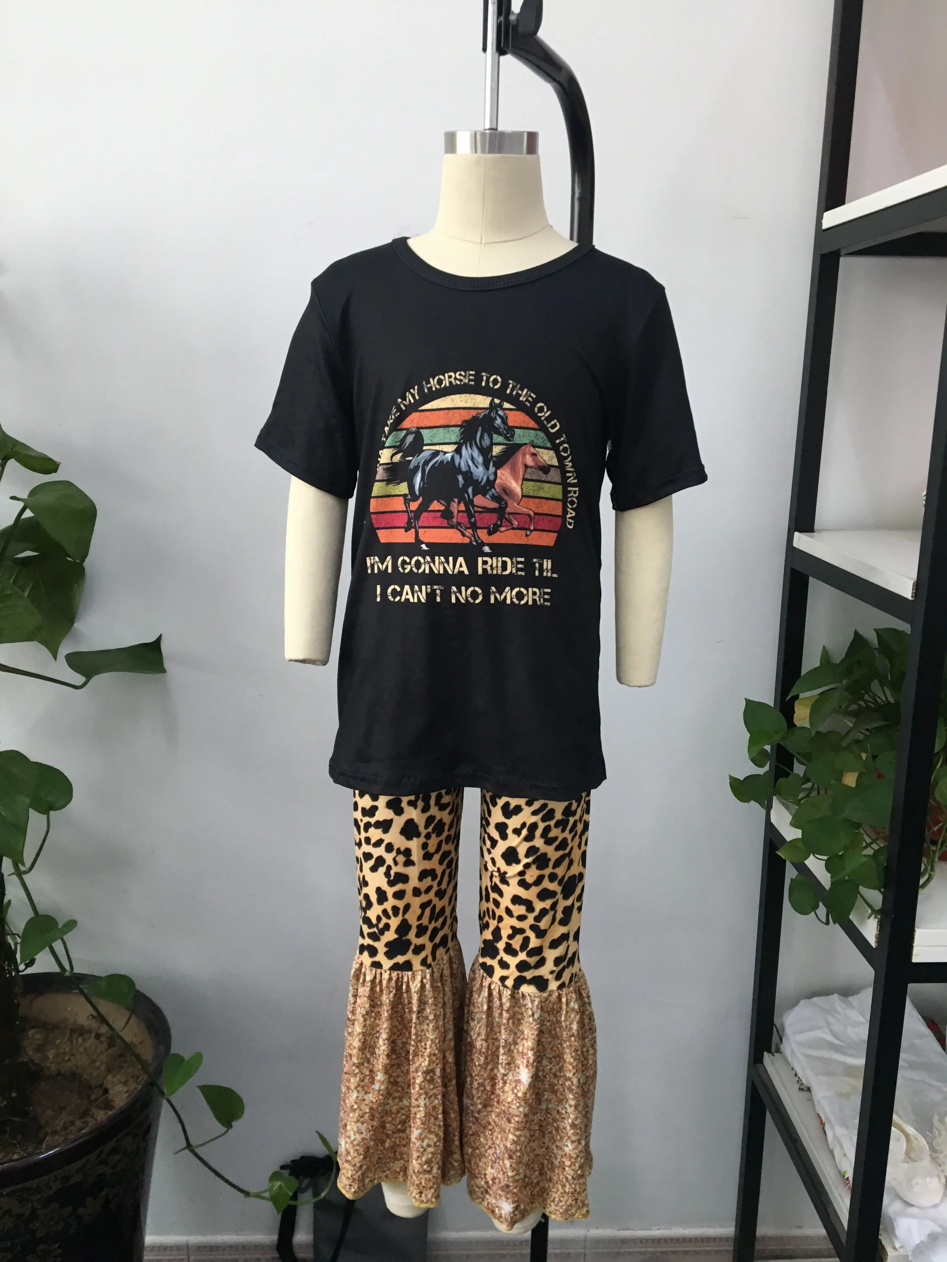 

New high quality girl suits are selling like hot for fall style