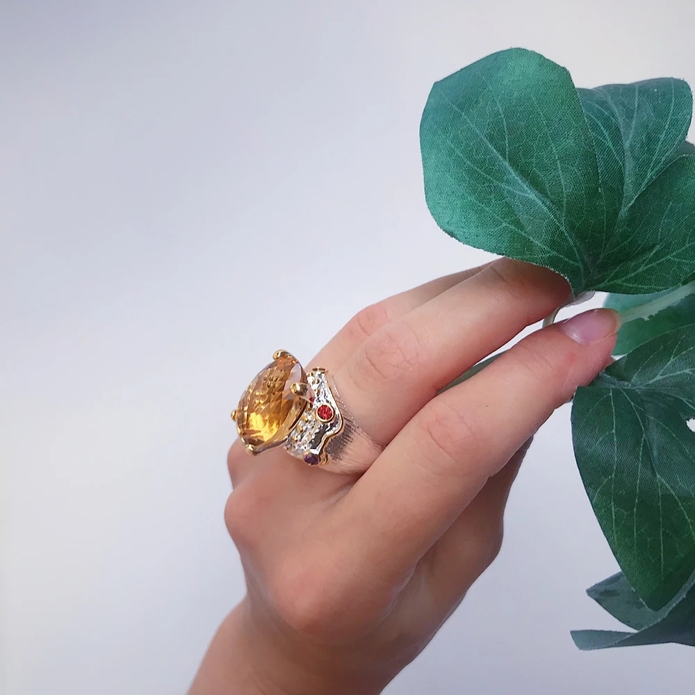 DreamCarnival 1989 New Arrive Crown Look Women Wedding Rings Cushion Cut Zircon Big Silver Gold Color Elegant Jewelry WA11717