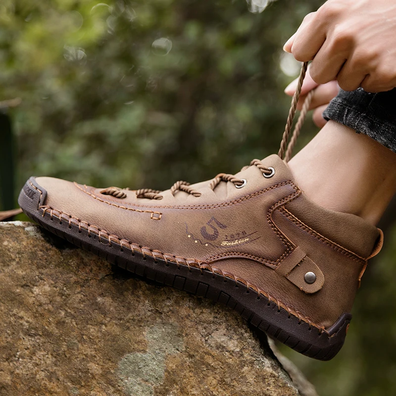 7ipupas Men Boots Man Leather Casual shoes Soft sole Comfortable Mens Winter Boots for outdoor driving Big Size 38-48