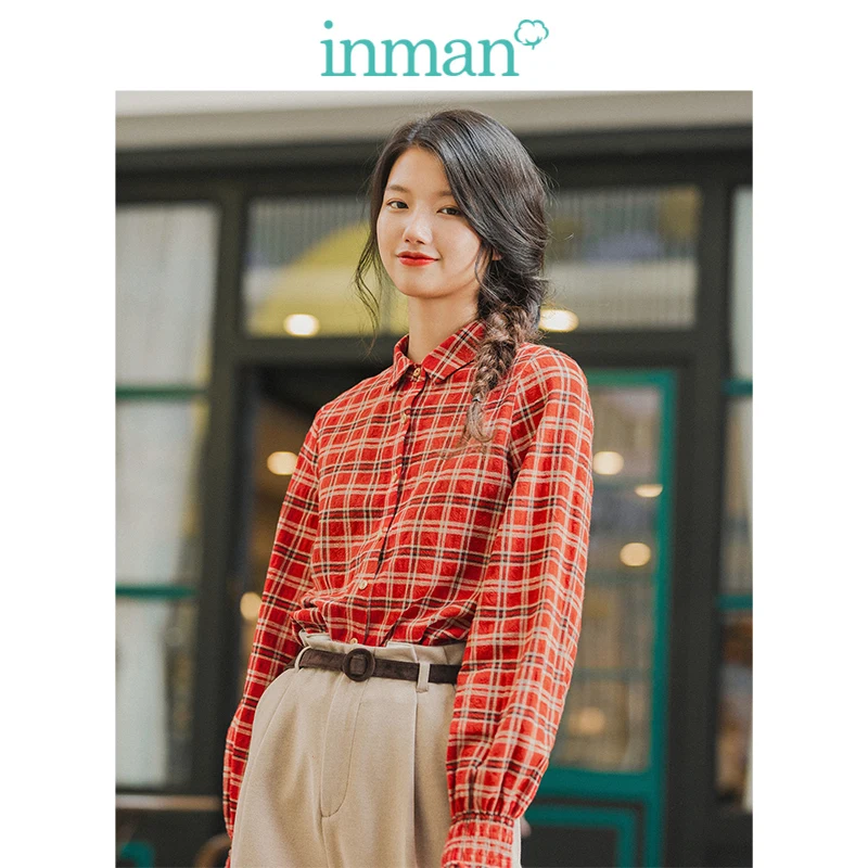

INMAN Winter Literary Turn Down Collar Elastic Lace Sleeve Plaid Loose Long Sleeve Women Blouse