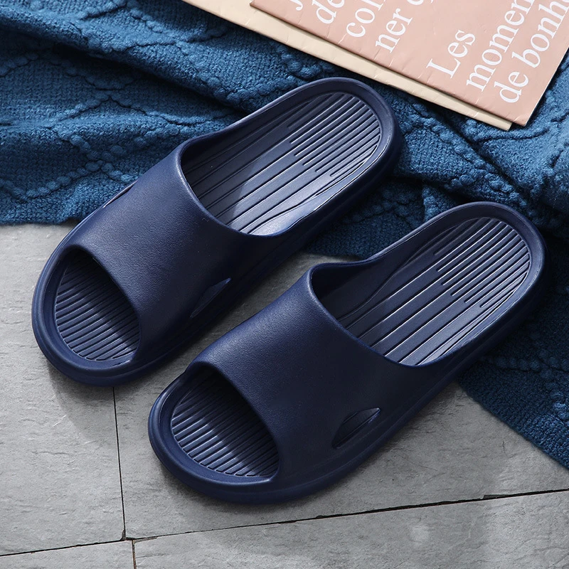 Las nuevas parejas elegante sandalias de adulto antideslizante suela gruesa zapatillas de Interior Exterior Flip Flops, casa durmientes zapatos de mujer