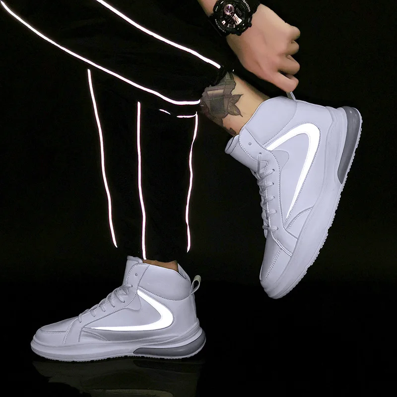 

Reflective Luminous Street Shoes Fashion Platform White Sneakers High Quality Retro 1 Mens Basketball Shoes Boys Sports Shoes