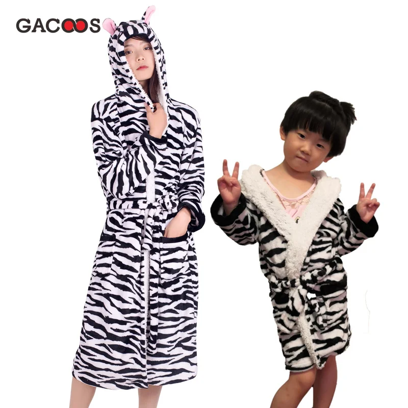 Cartoon Kids Robes Flannel Unicorn Boys Girls Robes Tiger Animal Hooded Bath Long Sleeve Baby Boy Bathrobe Child Clothing